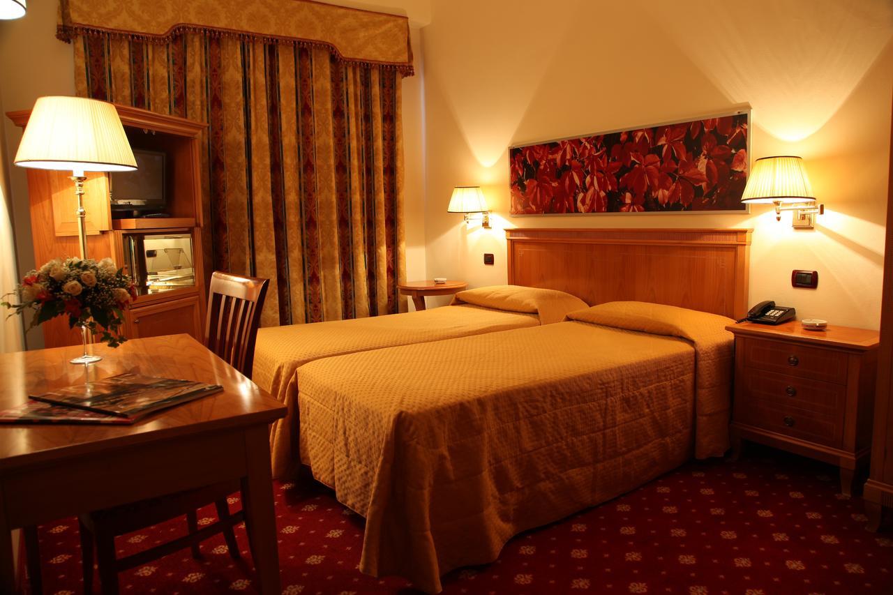 Albergo Ristorante Da Domenico Monte San Savino Luaran gambar