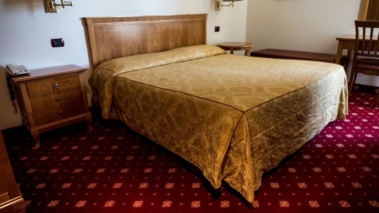 Albergo Ristorante Da Domenico Monte San Savino Luaran gambar